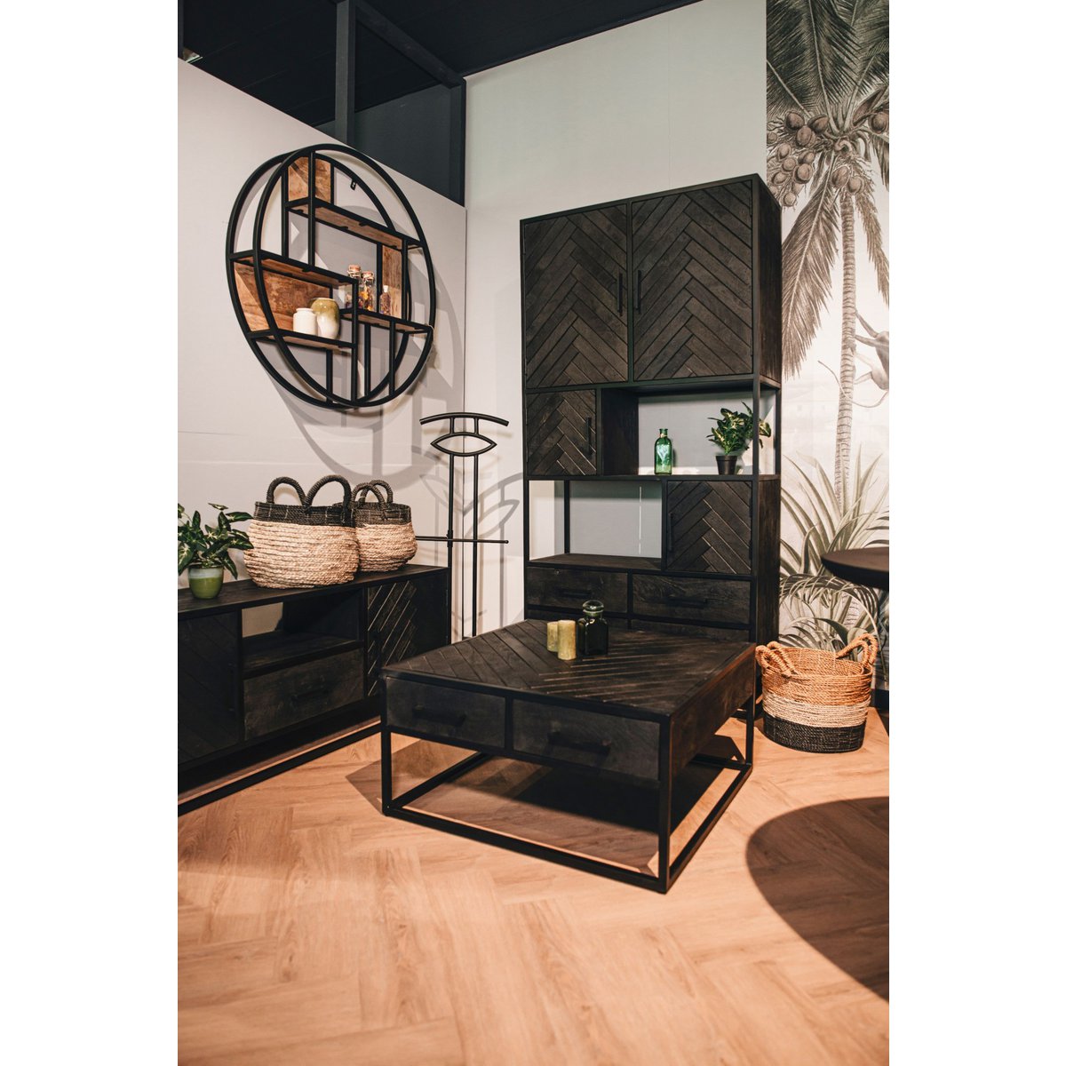 HSM Collection-TV Meubel Verona 2 Deur 1 La-150x40x55-Zwart-Mango/Metaal