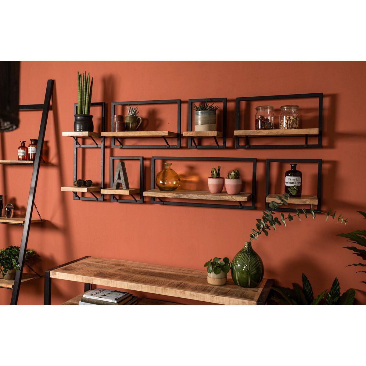 HSM Collection-Wandplank Levels -51x22x32-Naturel/Zwart-Mango/Metaal